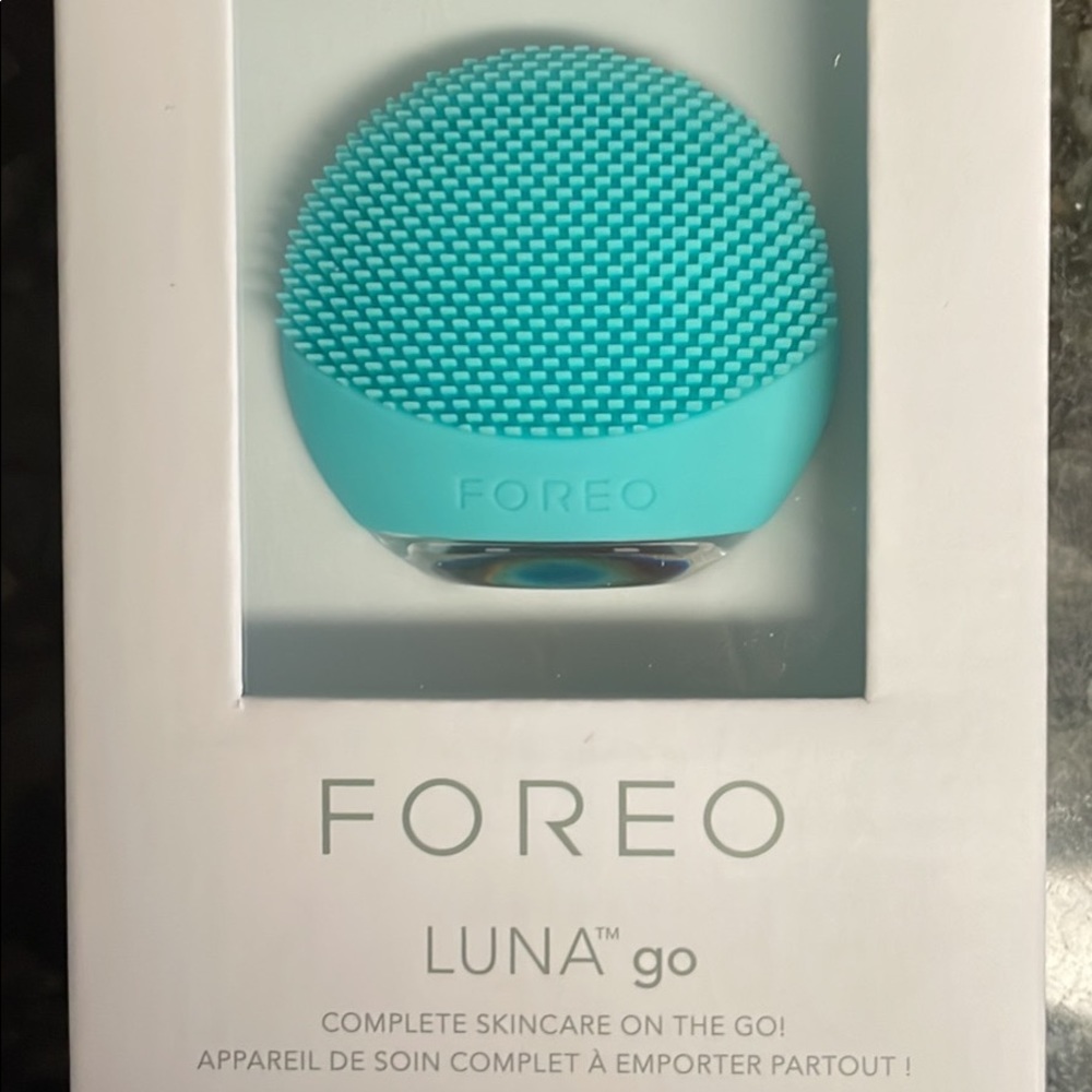 NEW Foreo Luna Go
